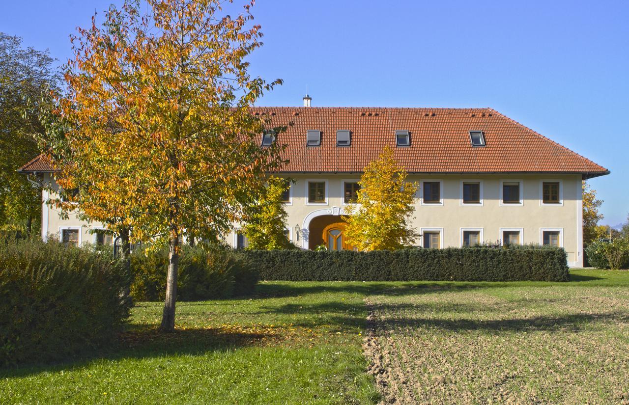 Bauernhofpension Herzog Zu Laah Linz Exterior photo